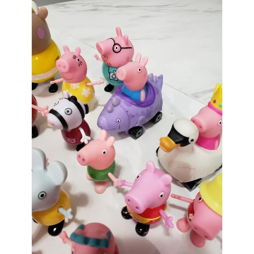 Lot 40+ Peppa Pig Family Friends Figures Bundle Mummy Daddy Grandma George #3